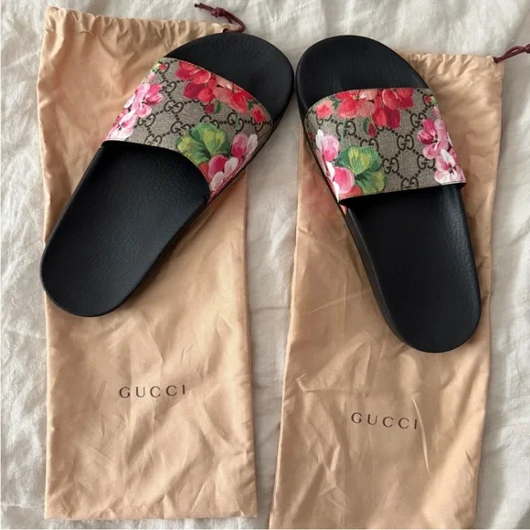 Gucci Bloom Slides - Picture 3 of 5
